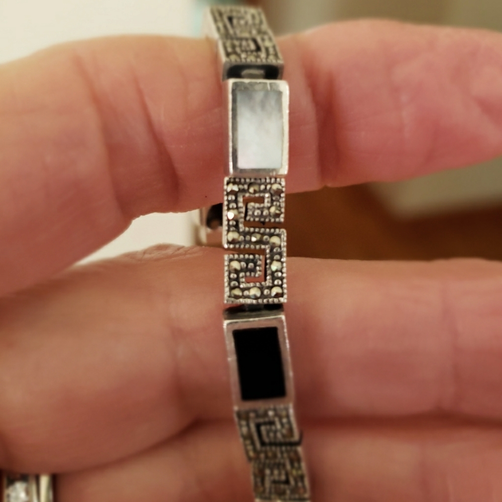 Vintage Sterling Silver Marcasite Onyx Mother of Pearl Bracelet 22.72 gm